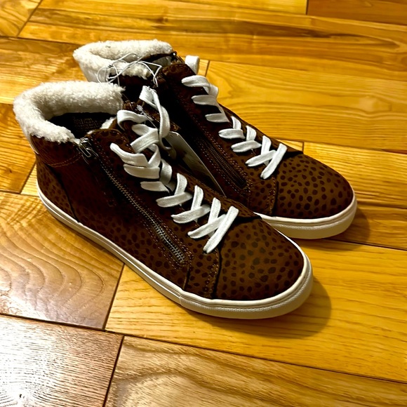 Universal Thread Shoes - Universal Thread “Tilly” Brown Leopard Print High Tops, Sz 10, New!
